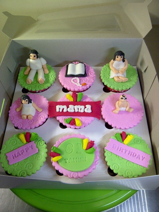 Cup Cake Ultah untuk Mama