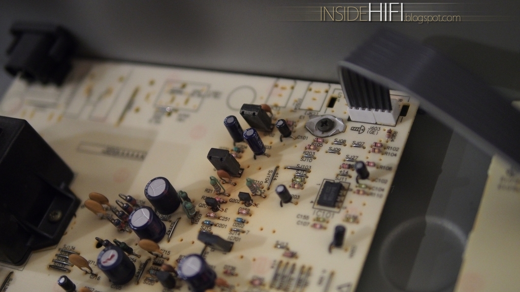 Inside Hi-Fi: Technics SH-GE70