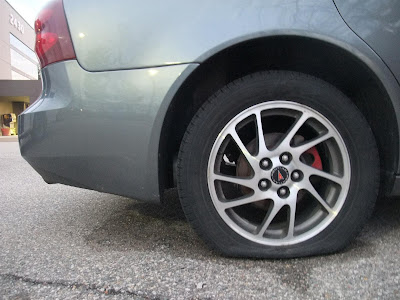 flat tire, rear, pontiac grand prix