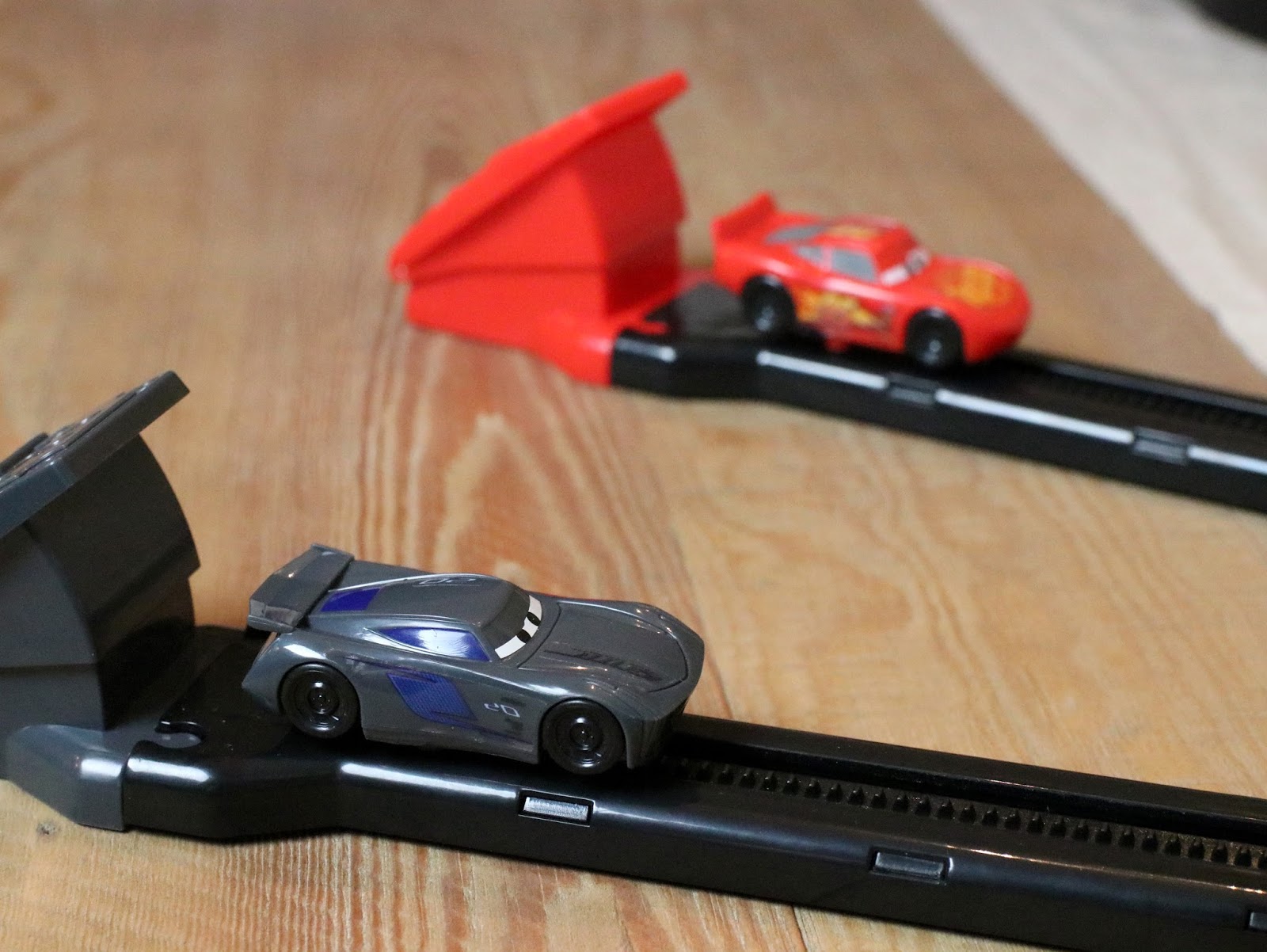 cars 3 piston cup showdown game review 