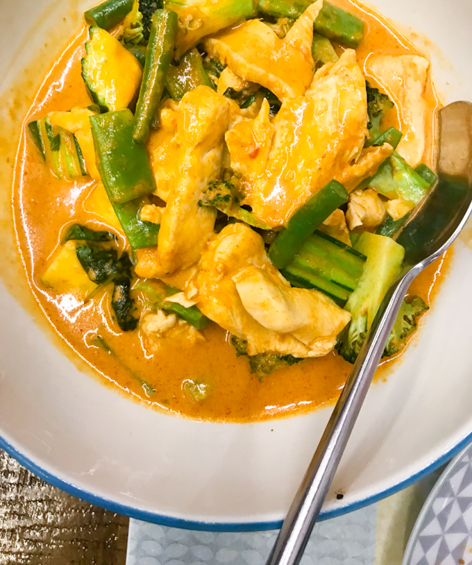 Petit Bangkok curry rojo