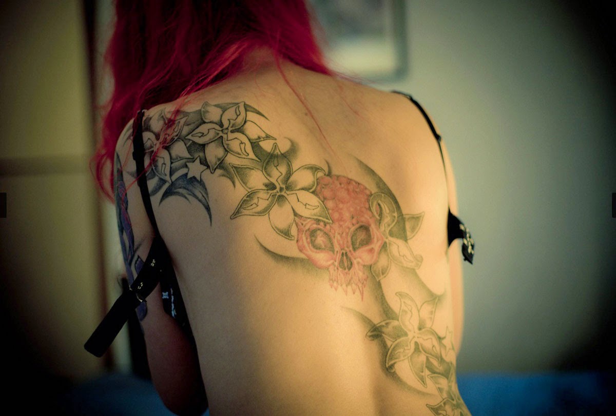 Gorgeous Tattoo girl photo