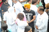 Bollywood & Television Celebs grace the Dara Singh's funeral images
