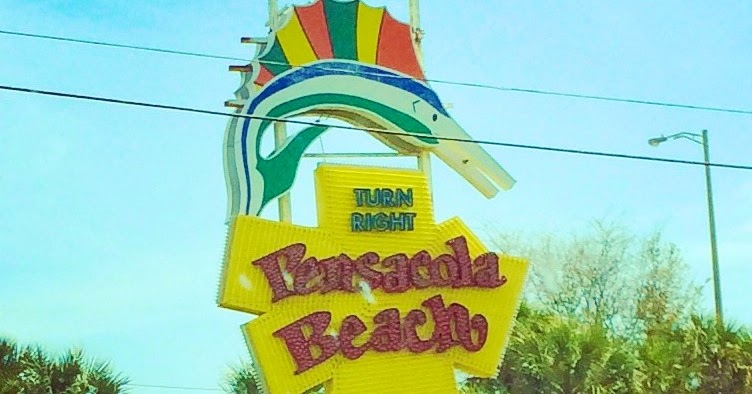 Pensacola, FL {Where to Eat & The National Naval Aviation Museum