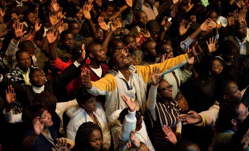 Church crowd | Should Christians Pray Against Their Perceived Enemies?