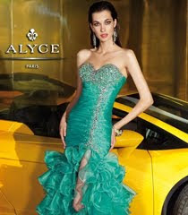 Елегантни дълги рокли за бал 2013