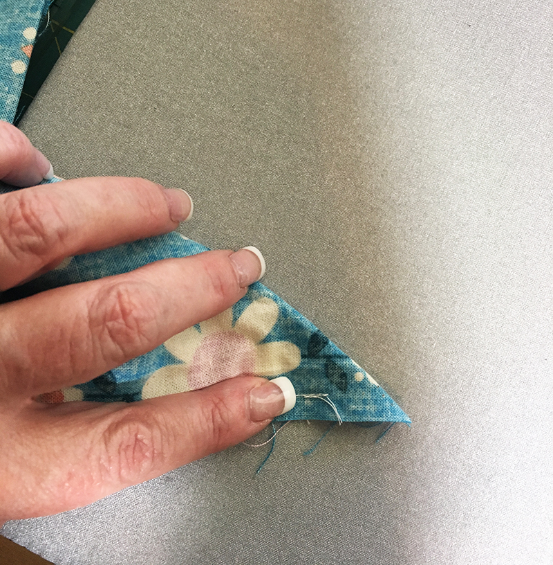 Free Tutorial for Self Binding Double Sided Napkins The Intrepid Thread