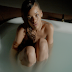 Submergindo nas Mais Profundas Emoções em "Stay", Novo Clipe da Rihanna Feat. Mikky Ekko!