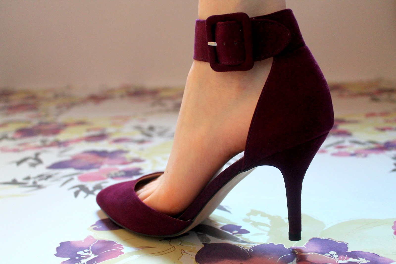 zara burgundy heels