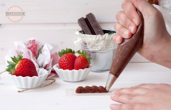 BUTTERCREAM DE COCHOLATE CON AZÚCAR NORMAL... Y SIN GRANITOS | Cocina