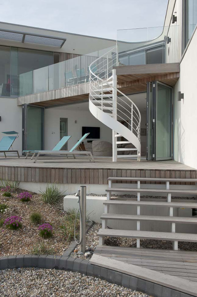 Un Faro de Ideas: SEA GEM, UNA CASA EN LA PLAYA