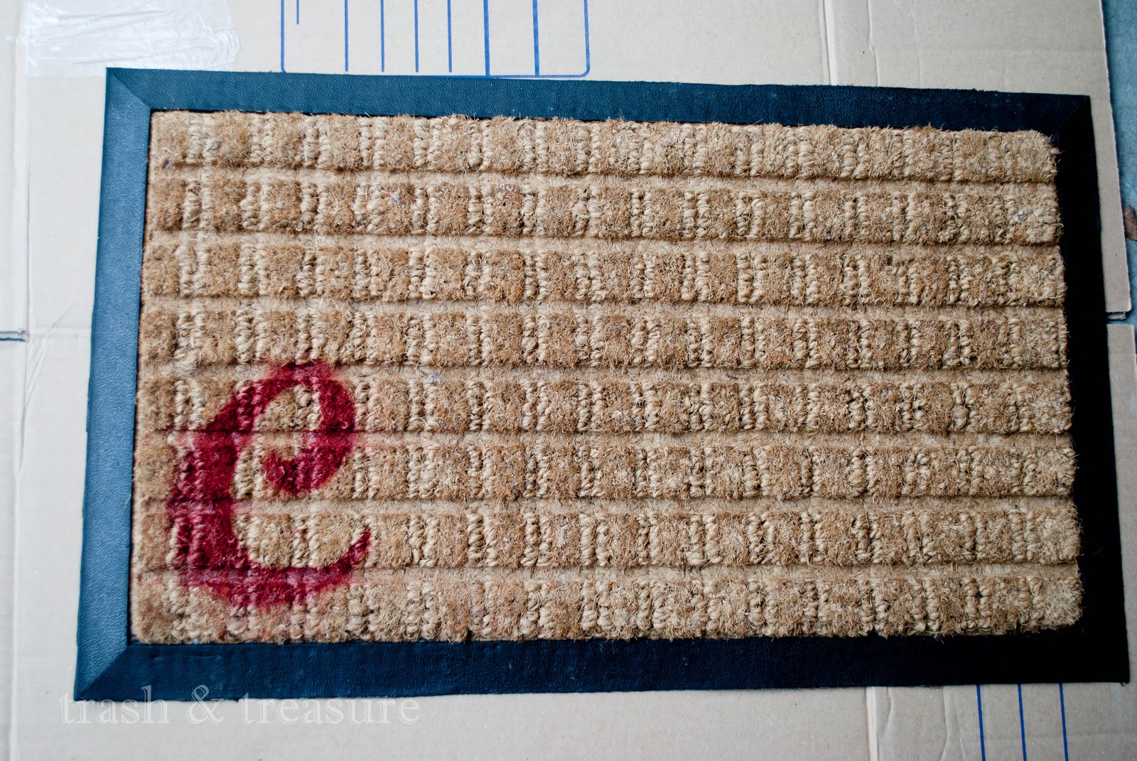 My Trash and Treasure diy quicky doormat customization