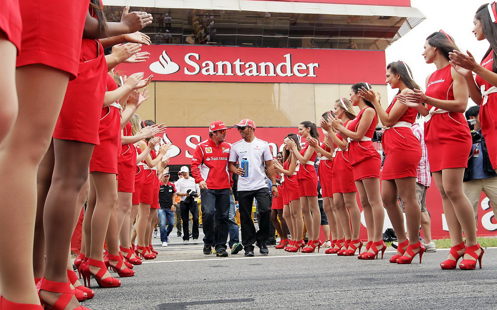 2012 SPAIN GP: GIRLS IN BARCELONA - FORMULA 1