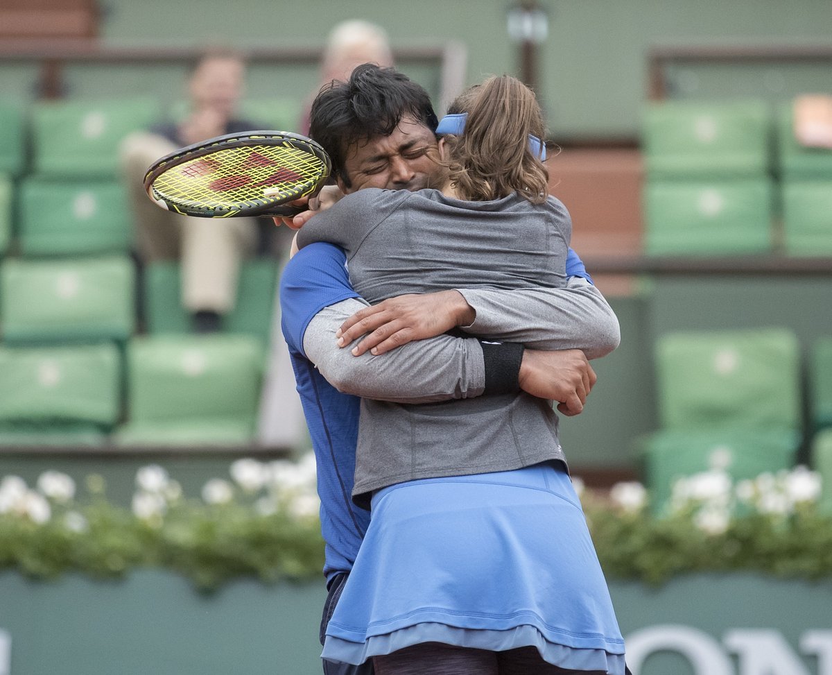 RANDOM THOUGHTS OF A LURKER Martina Hingis & Leander Paes French Open