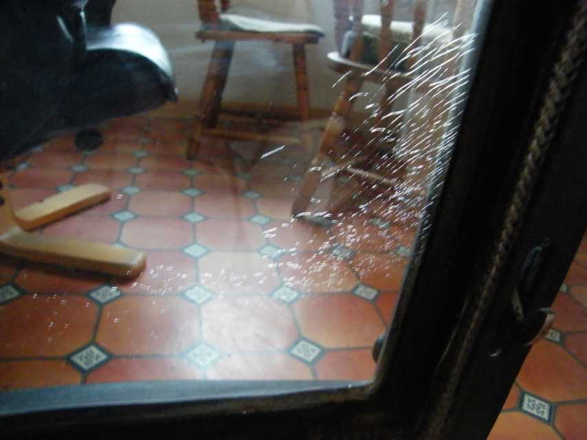 Sustainable Energy author Ireland (SEAI) Blacksmith Stove Glass Crazing