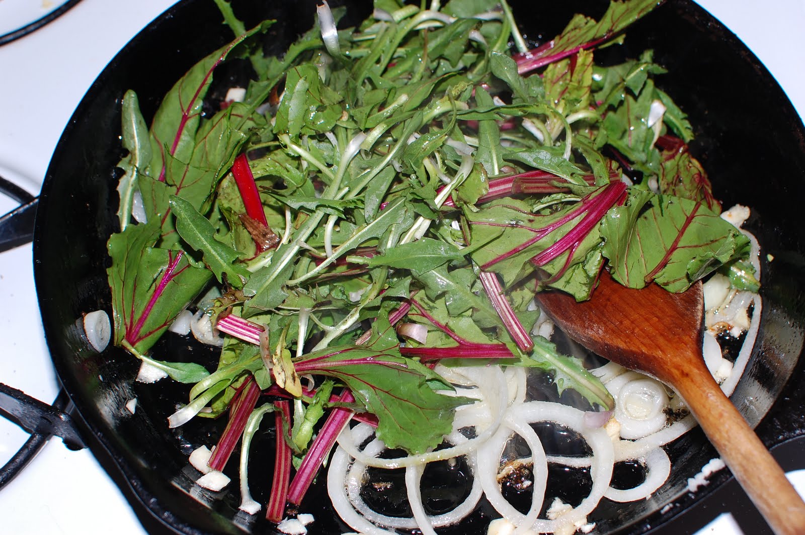 Backyard Farms Edible Wild Spring Greens