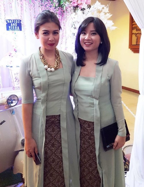 10+ Model Kebaya Kutu Baru Untuk Orang Gemuk Terlihat 10+ Model Kebaya Kutu Baru Untuk Orang Gemuk Terlihat