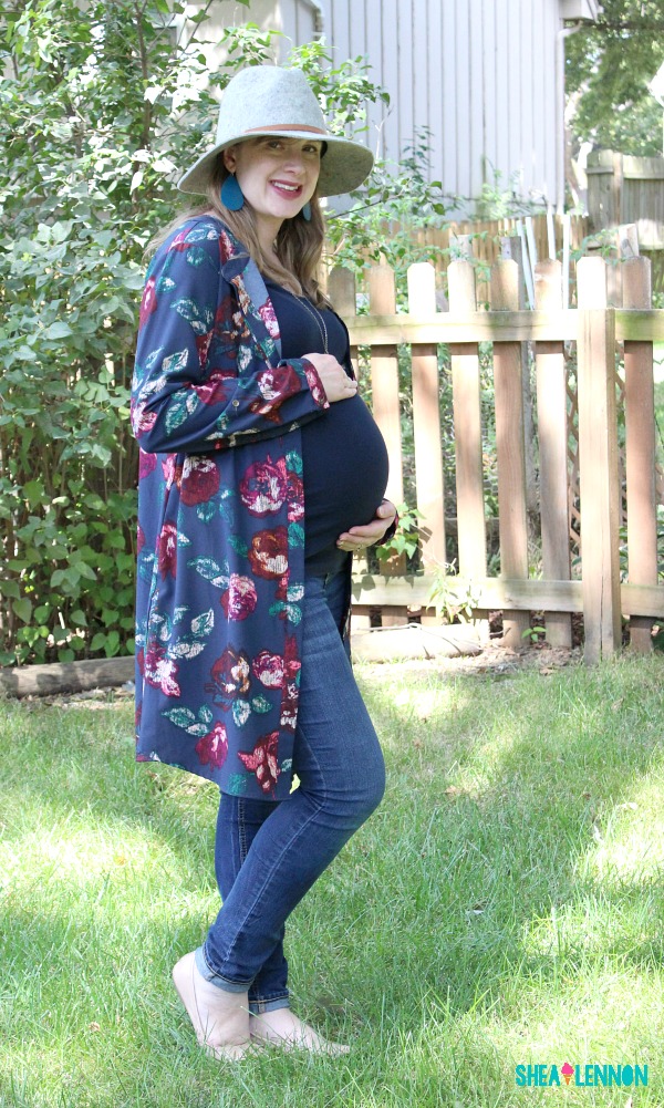 Fall outfit idea - dark floral kimono with a fun hat and jeans. No kimono? Do what I did and wear a shirt dress, unbuttoned. Click through for details. 