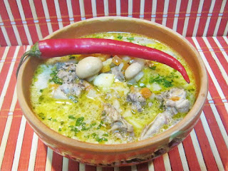 Supa de ciuperci intregi cu pui