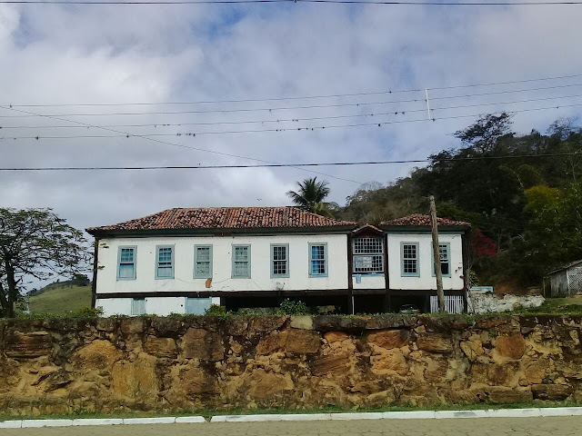 Resultado de imagem para casarÃ£o pirapetinga de bom jesus do norte fluminense