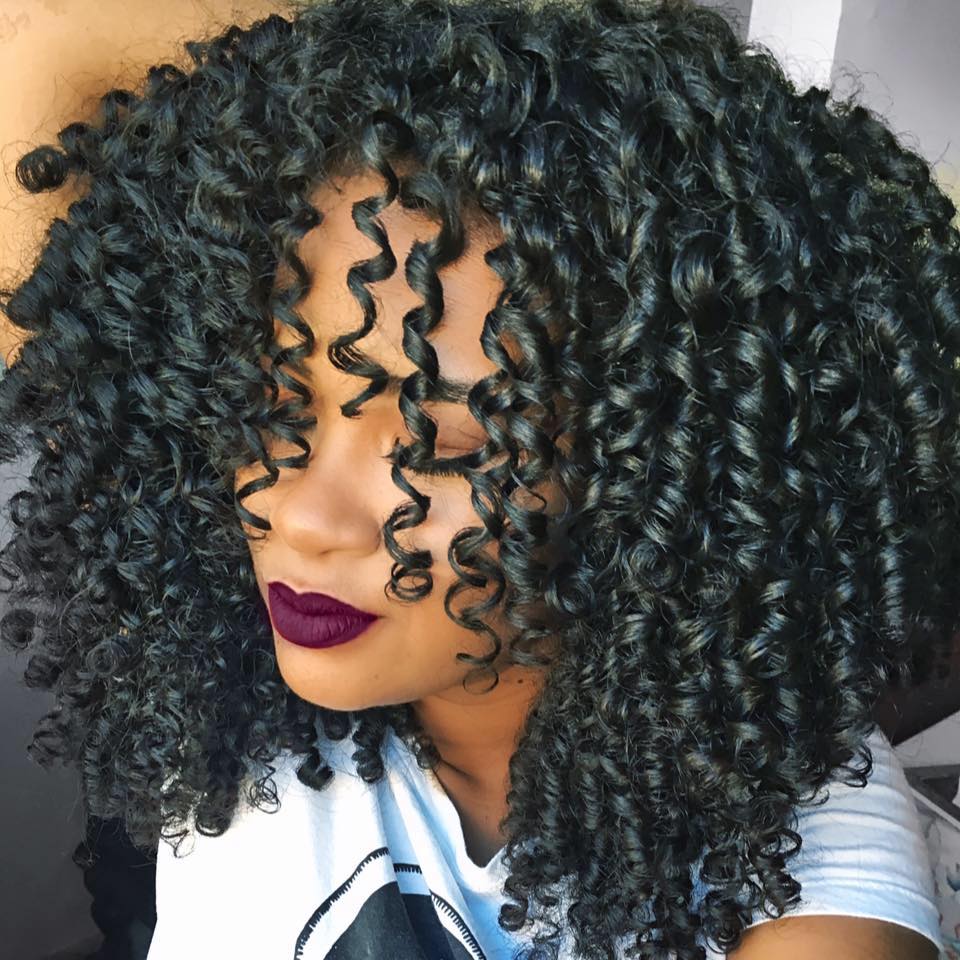 Curso Para Cabelos Crespos E Cacheados Online TÉCNICAS DE FINALIZAÇÃO P/ CABELOS CACHEADOS E CRESPOS ? - Com Glamour