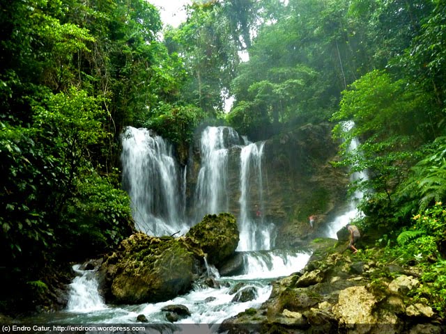 Visit Indonesia Beautiful Natural Paradise: supiori island