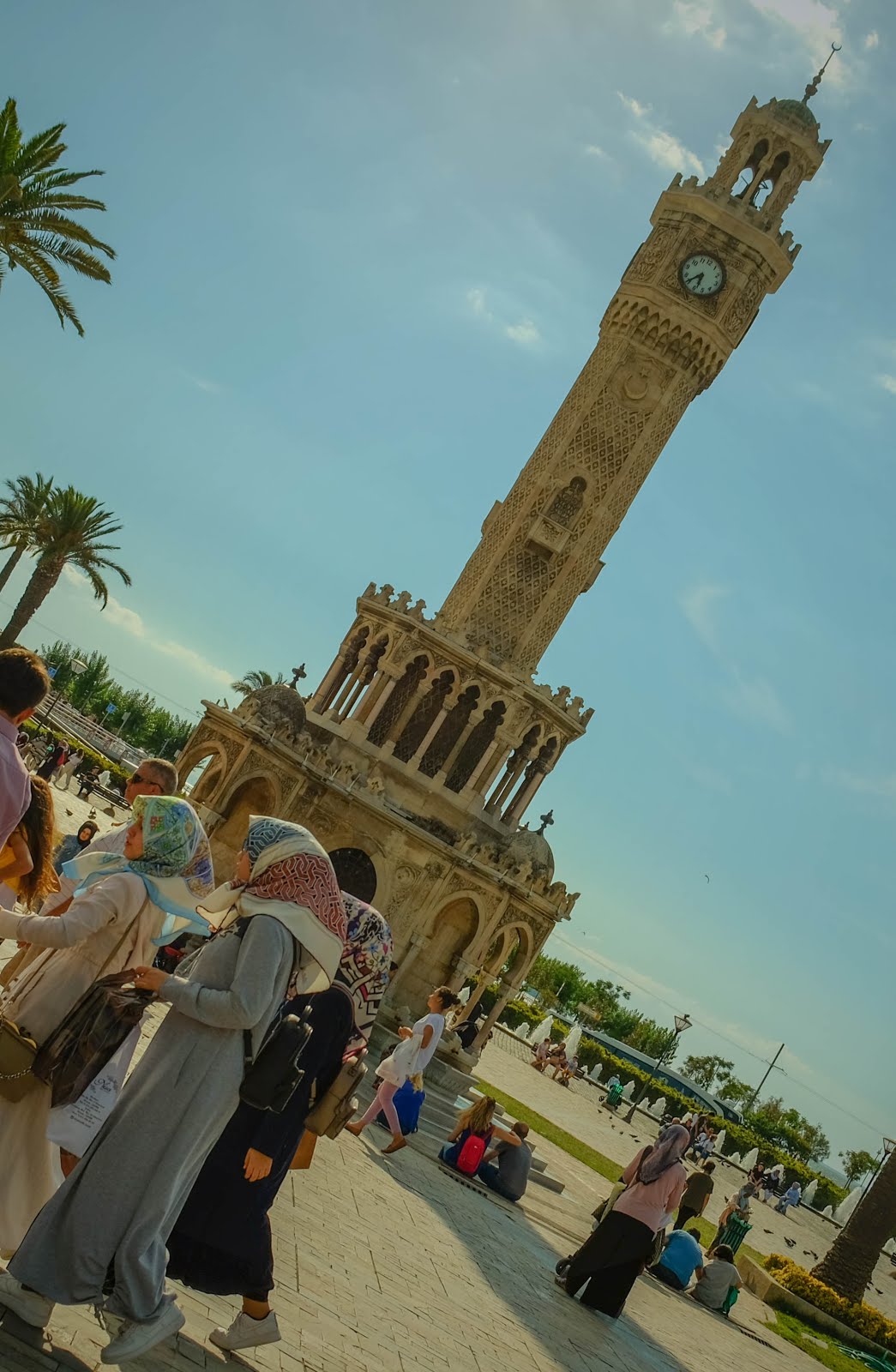 Izmir In Simgesi Tarihi Saat Kulesi Konak Izmir Turkiye
