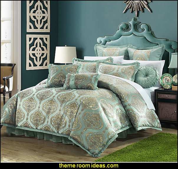 Decorator Upholstery Quality Jacquard Motif Fabric Bedroom Comforter Set & Pillows Ensemble, Blue Decorator Upholstery Quality Jacquard Motif Fabric Bedroom Comforter Set & Pillows Ensemble, Blue