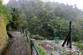 air terjun parang ijo karanganyar