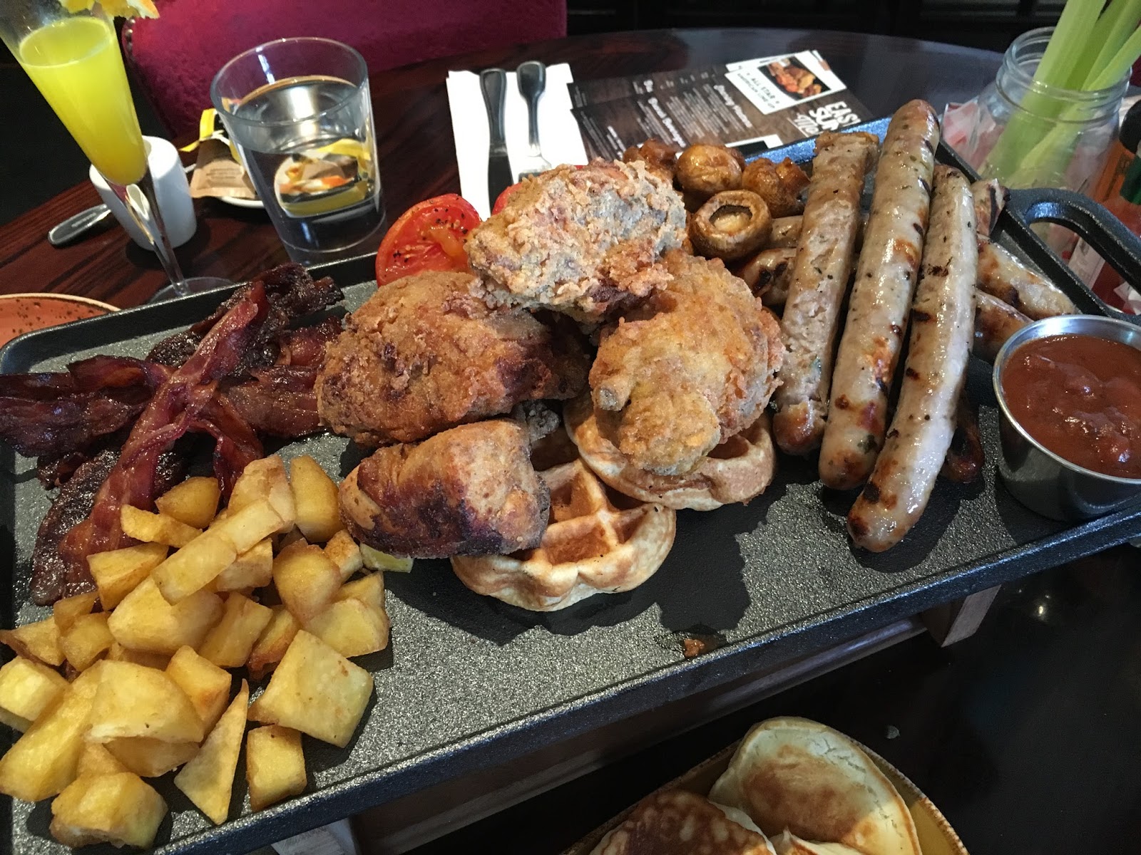 All American Brunch at Hard Rock Cafe, London / LUCY LOVES TO EAT