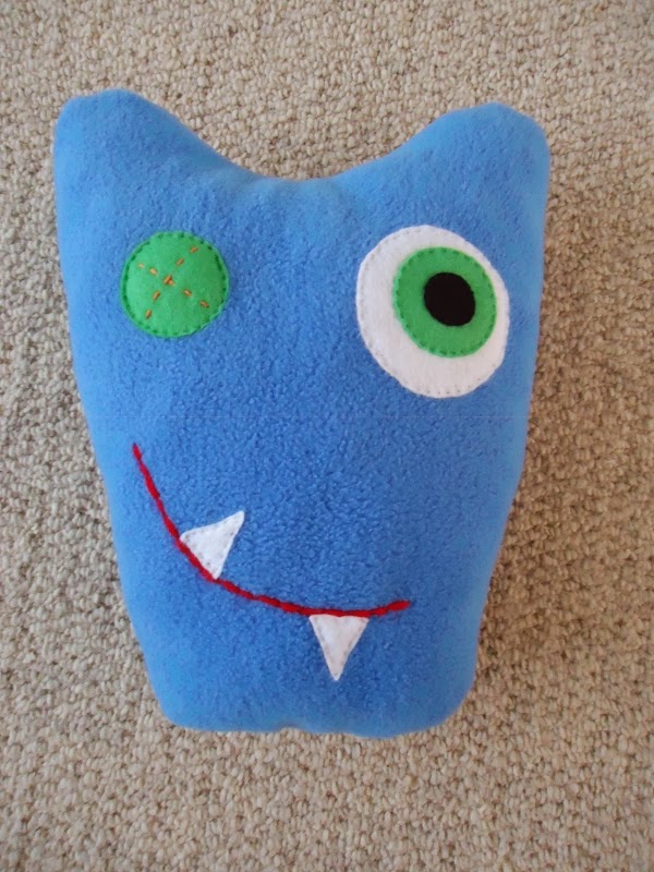  A Playful Stitch: Cuddley Monster! Illustration 