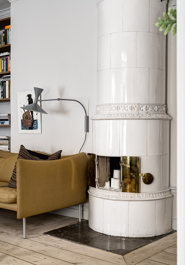 35 Scandinavian Interior 2025: Modern Nordic Inspiration for Every Space - Scandinavian Apartment Renovation Inviting