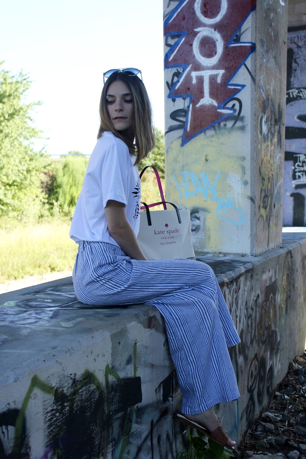 Blue and White Wide Leg Pants How To Style Wide Leg Cotton Pants