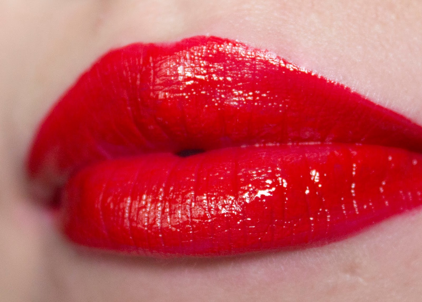 4 губы. красивые губы. женские губы. палетка помад для губ. красивые зубы.