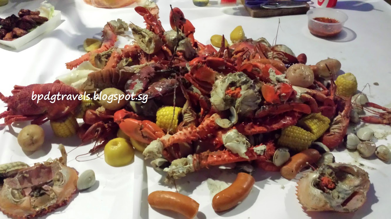  Crab In Da Bag Uniquely messy indulgence at Big Splash