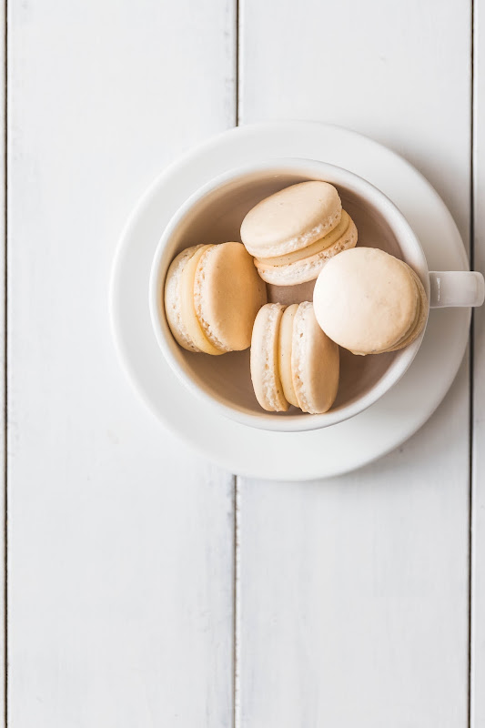Milk and Honey Macarons with Vanilla and White Chocolate Ganache