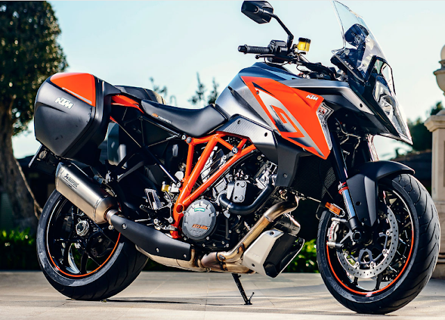 2017 KTM 1290 Super Duke GT Price