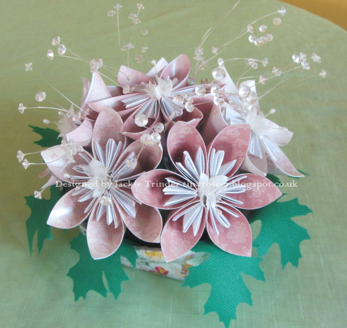 Tinyrose's Craft Room: Kusudama Flower Table Decoration Instructions
