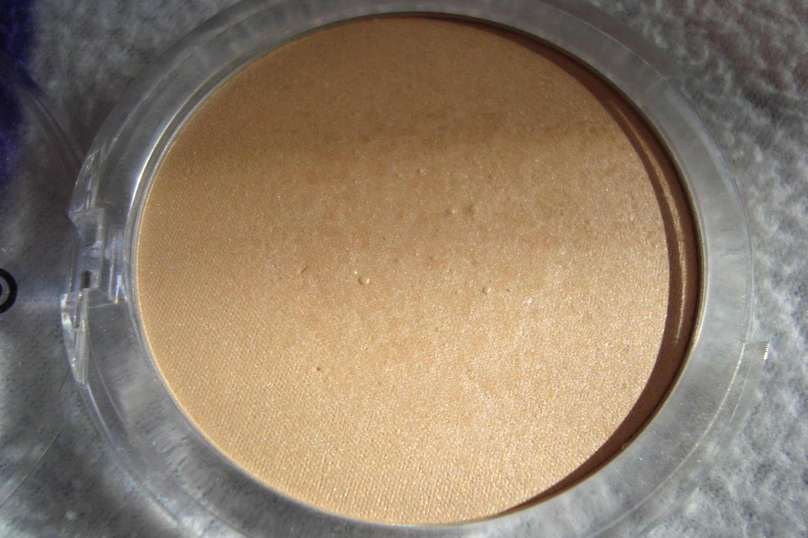 Essence Shimmer Powder review