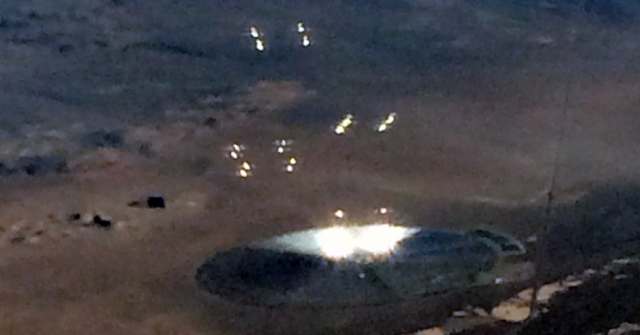 Plane Passenger Photographed A UFO On The Ground Near Area 51 π½πΈπ½