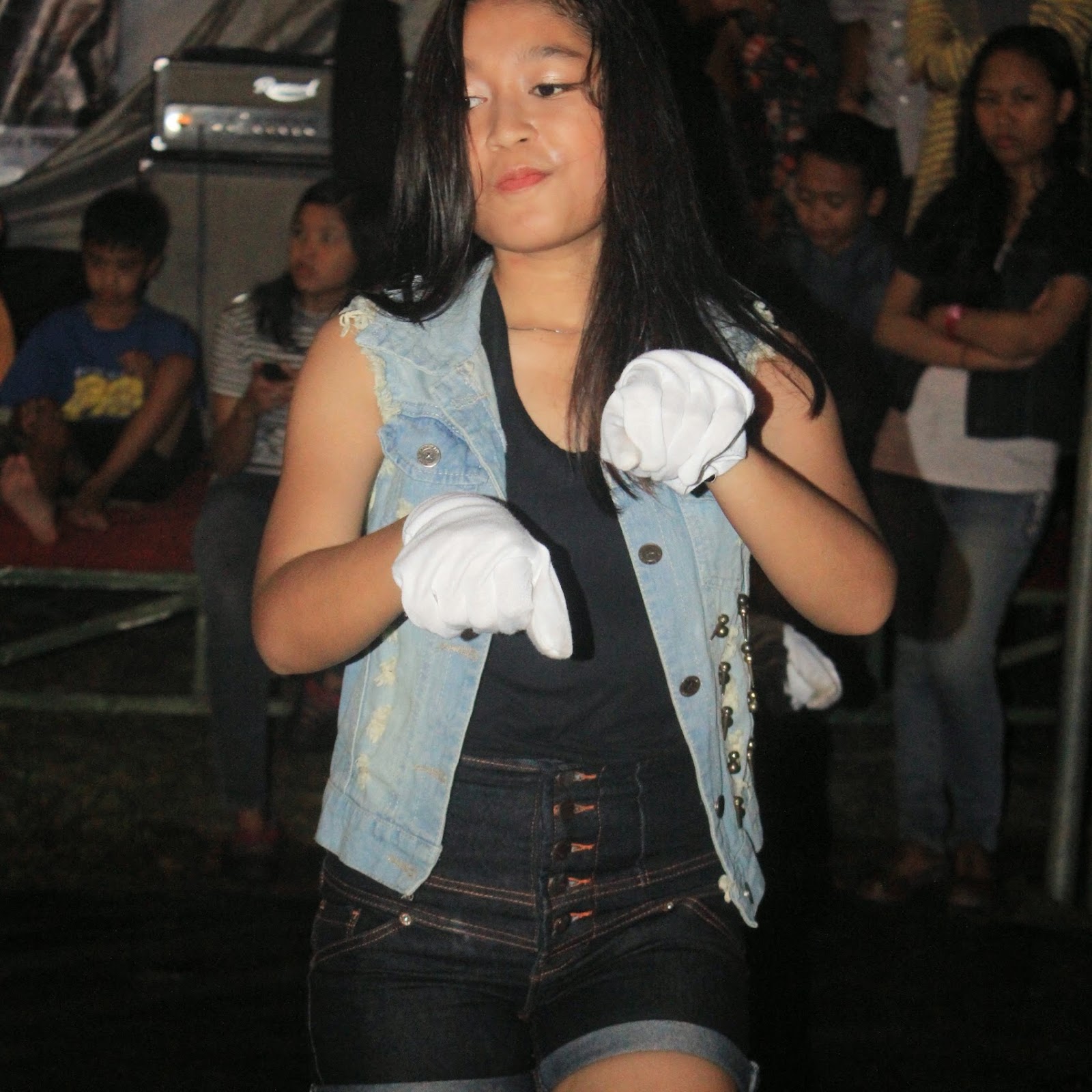 The Five Dance In Action at Kedai Ceria Kota Serang