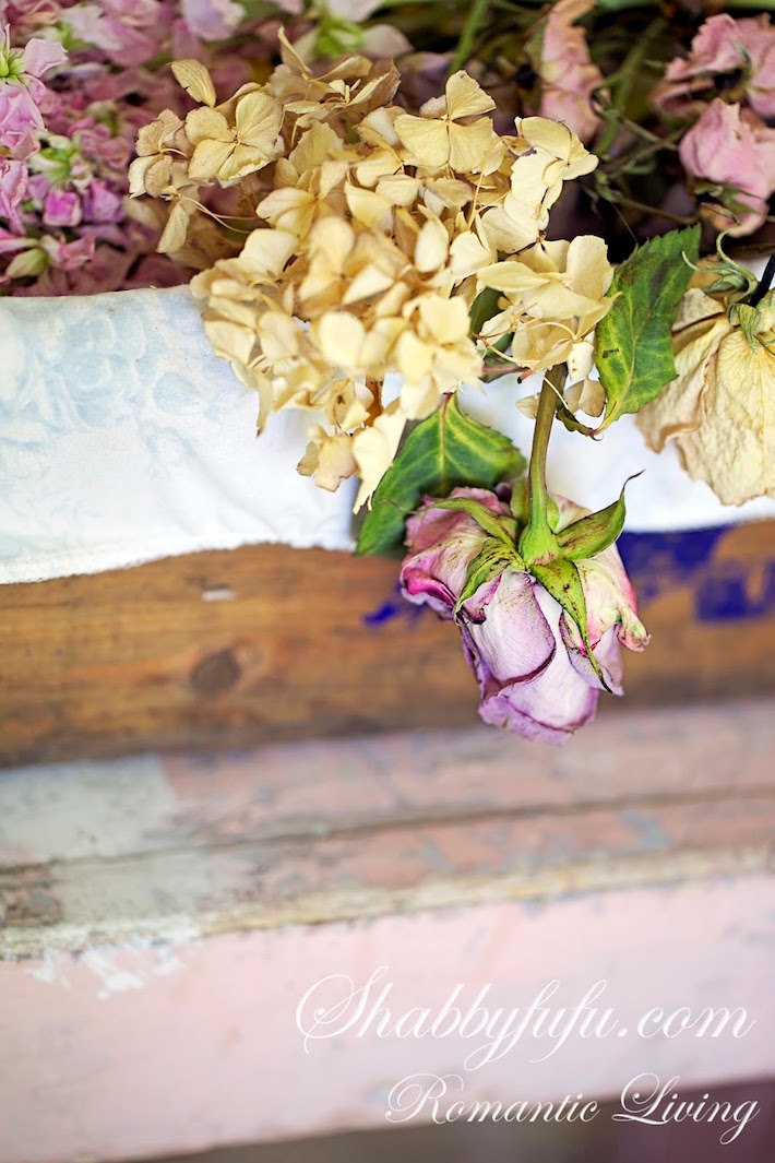 How To Display Dried Flower Arrangements French Farmhouse Style Shabbyfufu