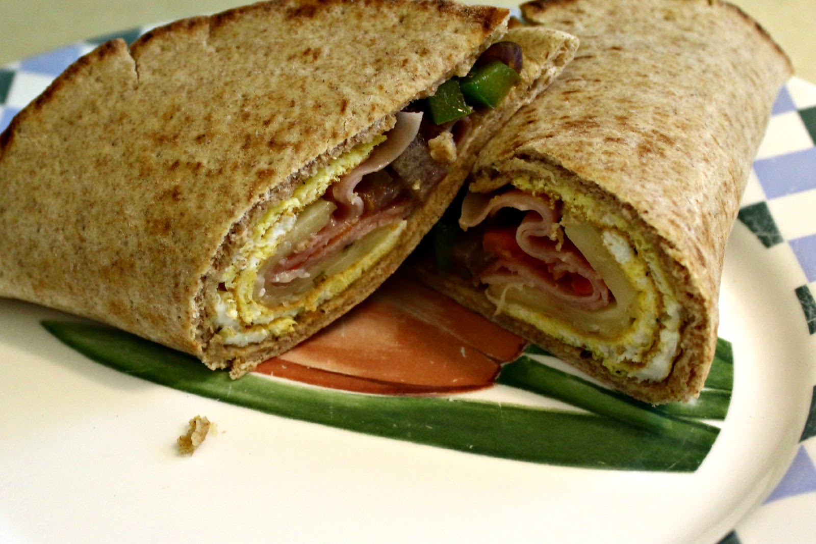 So I saw this neat thing on Pinterest... Flat Bread Breakfast Sandwich