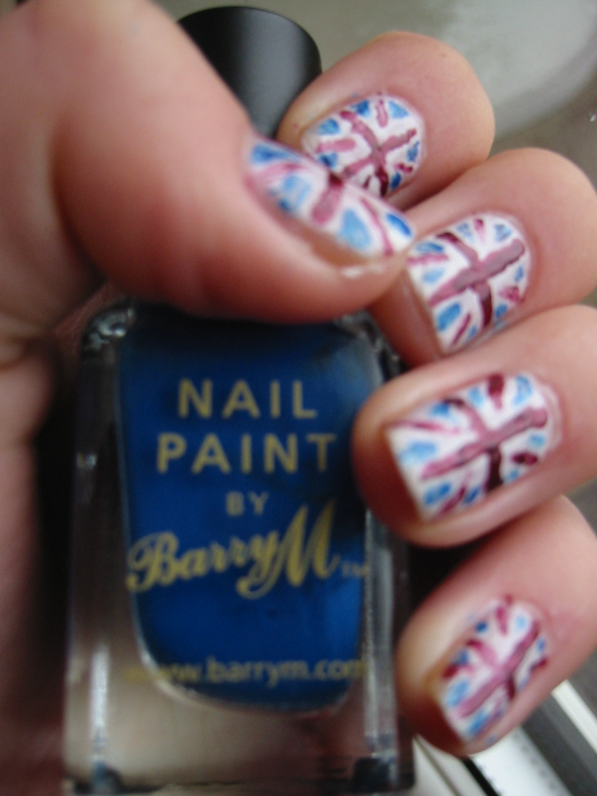 ariella Union Jack nail tutorial