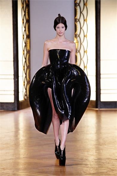 Category - Beautiful: Haute Couture WF12-13.... Iris Van Herpen