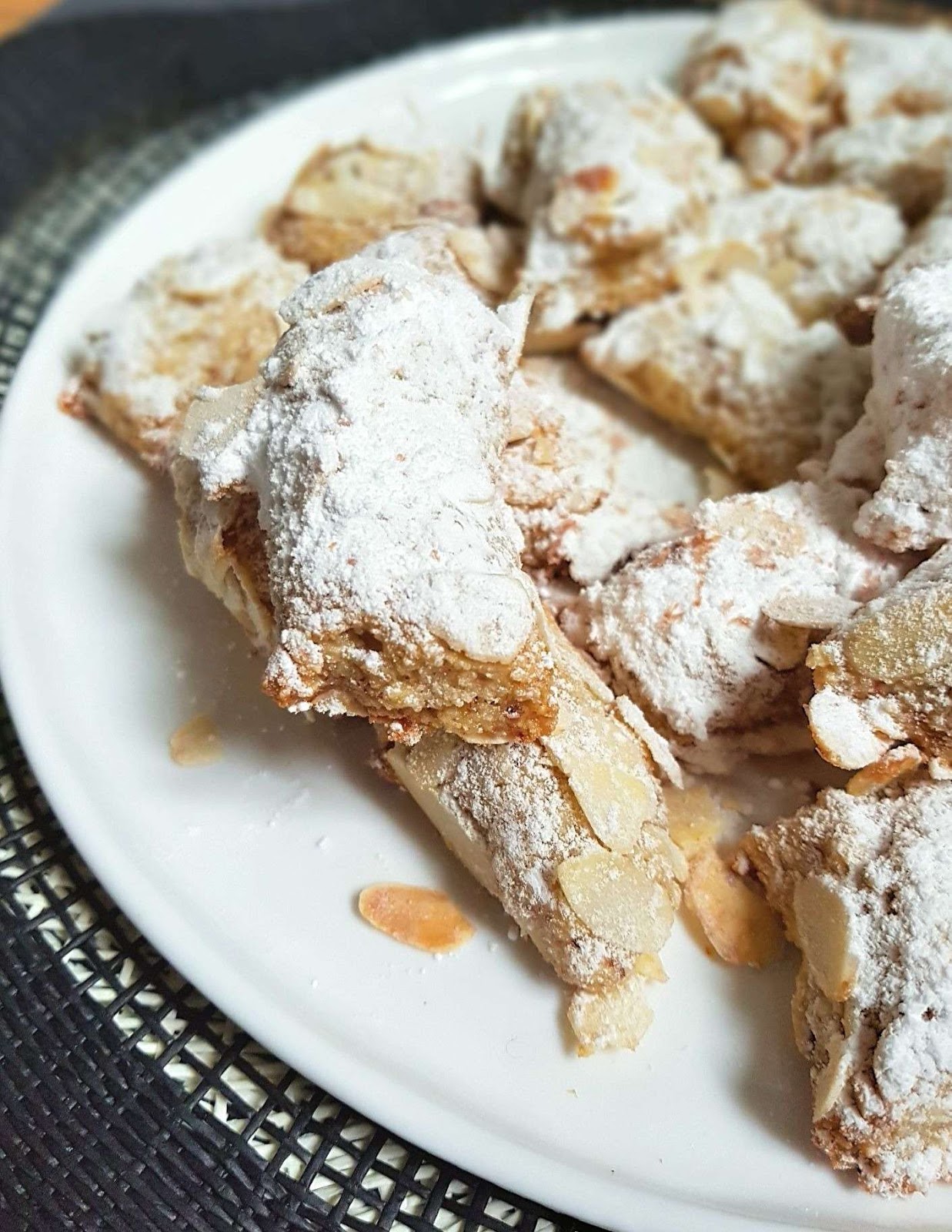 Amaretti Au Miel Et Fleur D Oranger De Yotam Ottolenghi