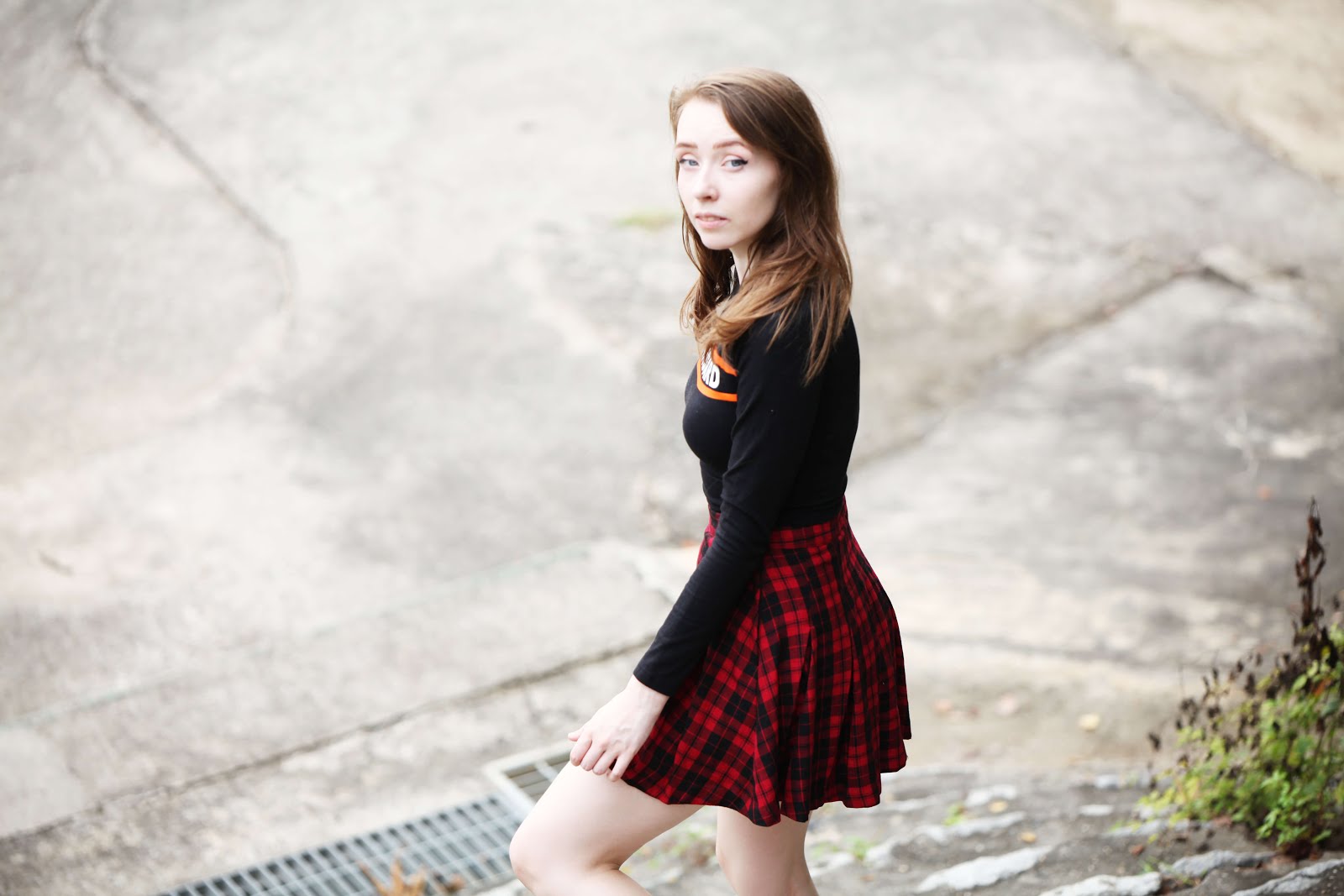 grunge tennis skirt outfit seoul fashion blogger disused theme park photoshoot