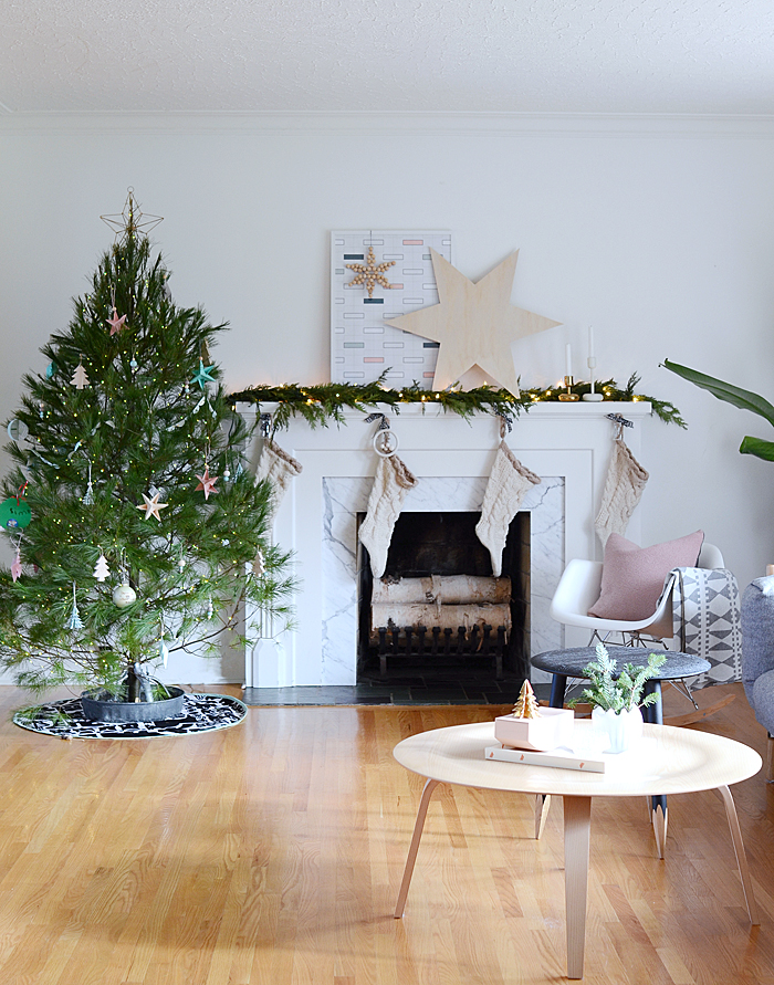 Un hogar con decoración de Navidad low cost