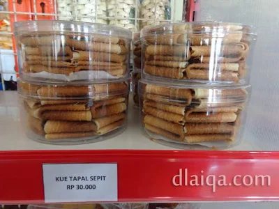 kue tapal sepit