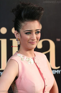 Akshara Haasan in Peach Sleevless Tight Choli Ghagra Spicy Pics ~  Exclusive 03